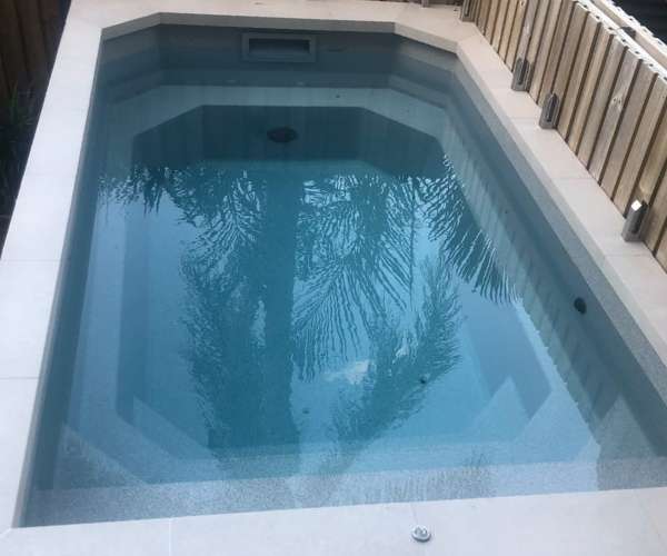 Pool Tiling